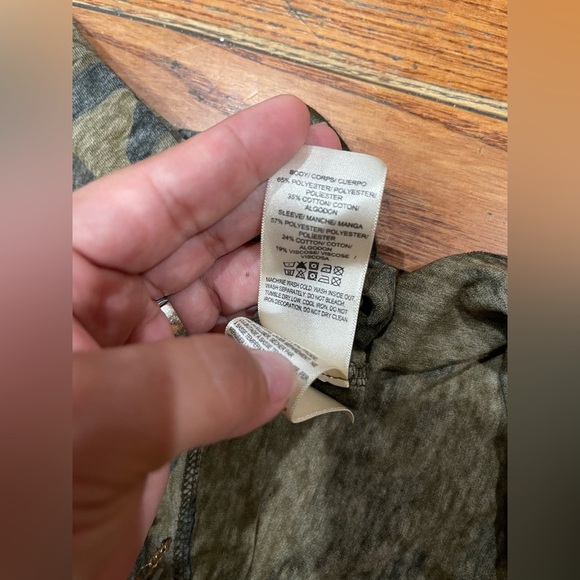 Lucky Brand Camo Raglan Sleeve Blouse - Picture 6 of 11